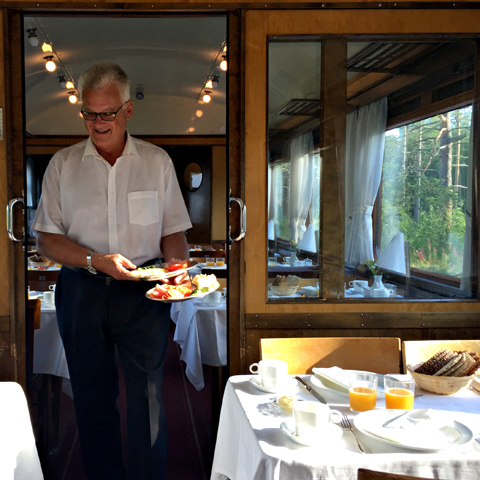 Serveringen i restaurangvagnen